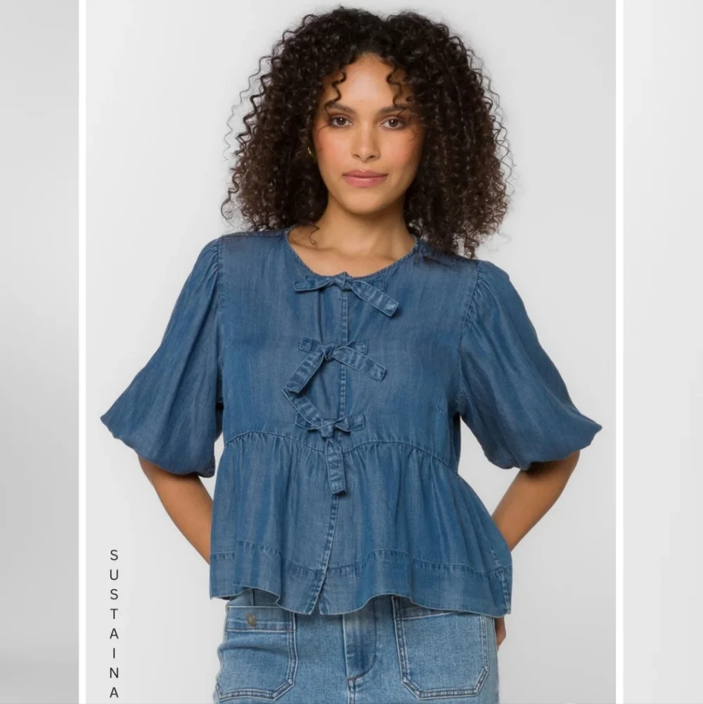 Velvet Heart Lamont Calva Denim Bow Peplum Top Medium M - Picture 2 of 16